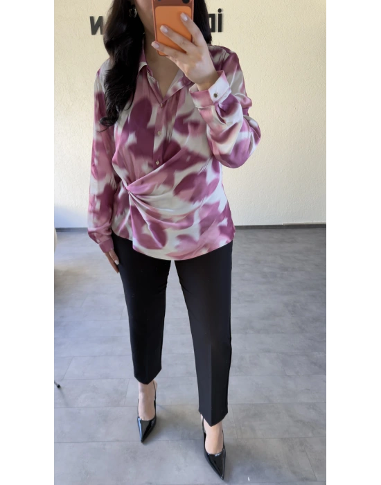 Pembe Bağlama Detaylı Batik Desenli Bluz