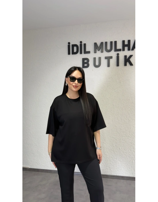 Siyah Bisiklet Yaka Oysh Tişört