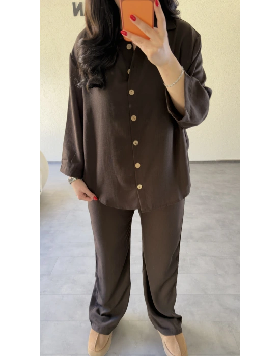 Acı Kahve Rahat Kesim Gömlekli Pantolon Takım