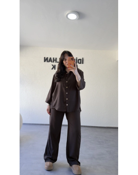 Acı Kahve Rahat Kesim Gömlekli Pantolon Takım