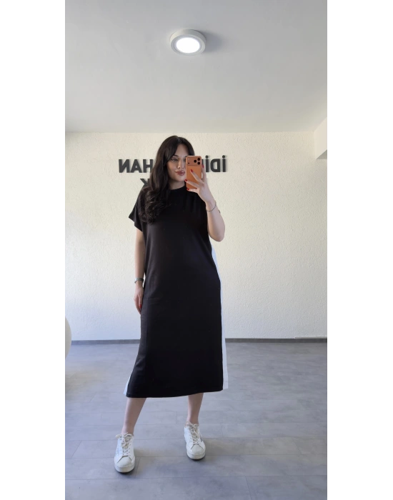 Kuşaklı Yan Detaylı Düz Kesim Uzun Elbise