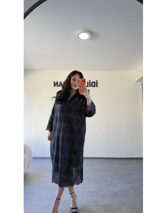 Siyah Fisto İşlemeli Uzun Elbise