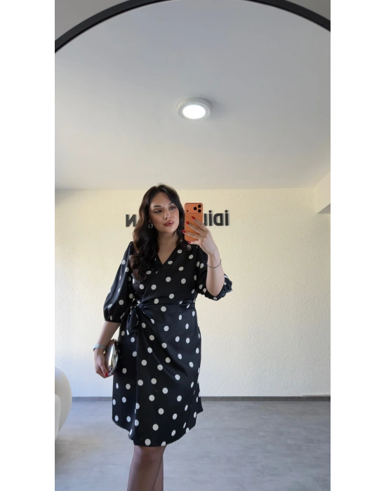 Siyah Puantiyeli Kruvaze Kuşaklı Elbise