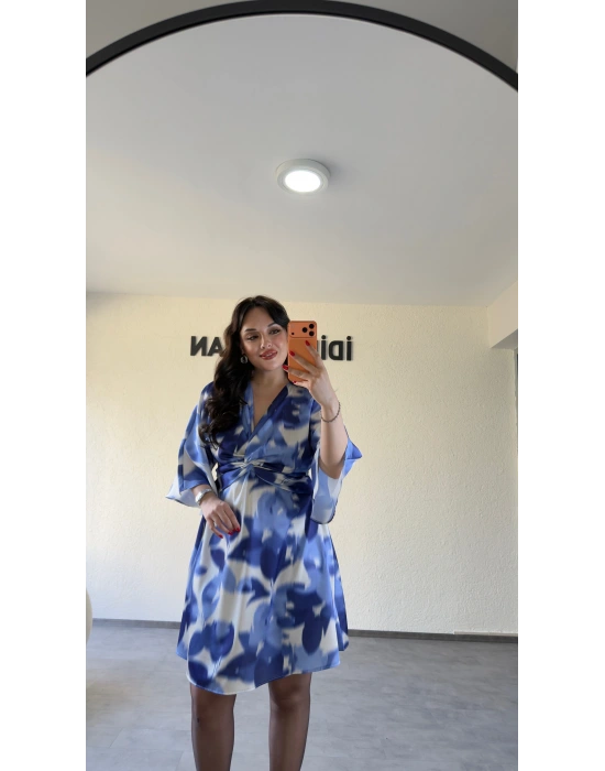 Mavi Desenli Büzgü Detaylı Elbise