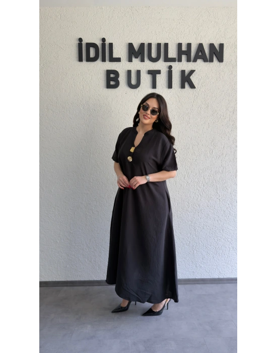 Siyah Salaş Kesim Broş Detaylı Elbise