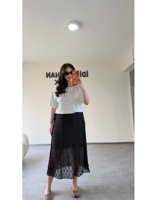 Siyah Likralı Güpür Detaylı Etek