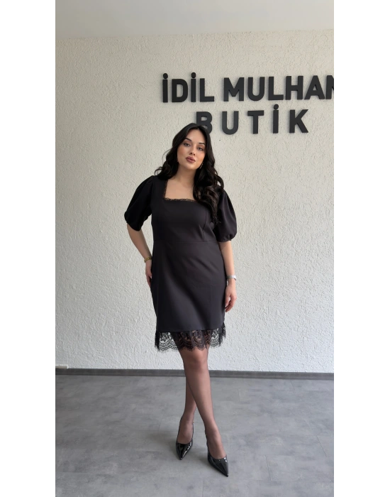 Siyah Balon Kol Kare Yaka Dantel Detaylı Elbise
