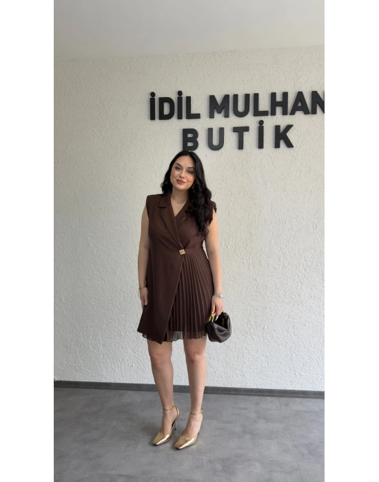 Kahverengi Kruvaze Yaka Gold Düğme Detaylı Abiye