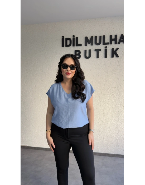 Bebe Mavi V Yaka Çilek Kumaş Bluz