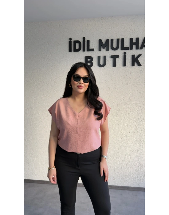 Pudra Pembe V Yaka Çilek Kumaş Bluz
