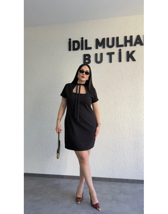 Siyah Zr Model Yaka Bağlama Detaylı Elbise