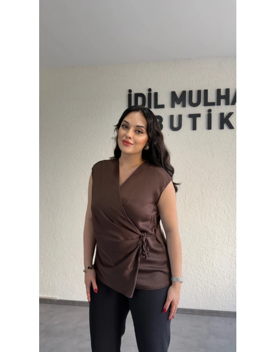 Kahverengi Nisbet Kumaş Kolsuz Bluz