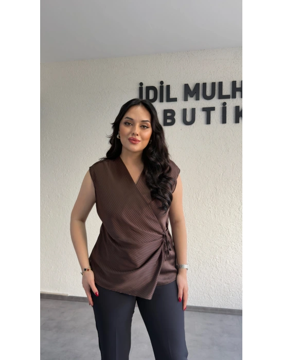 Kahverengi Nisbet Kumaş Kolsuz Bluz