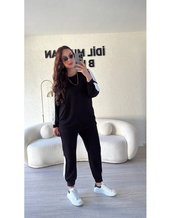 Beyaz Şerit Detaylı Siyah takım