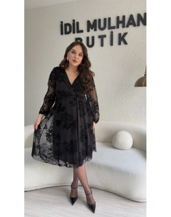 Çiçek Desenli Siyah Tül Elbise