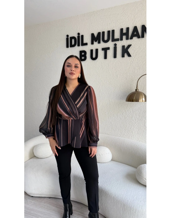 Çizgili Kruvaze Yaka Şifon Kollu Bluz
