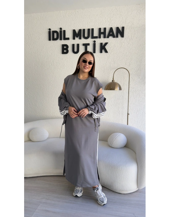 Gri Ceketli Elbise Takım