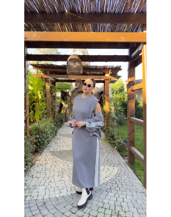 Gri Ceketli Elbise Takım