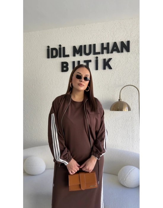 Kahverengi Ceketli Elbise Takım