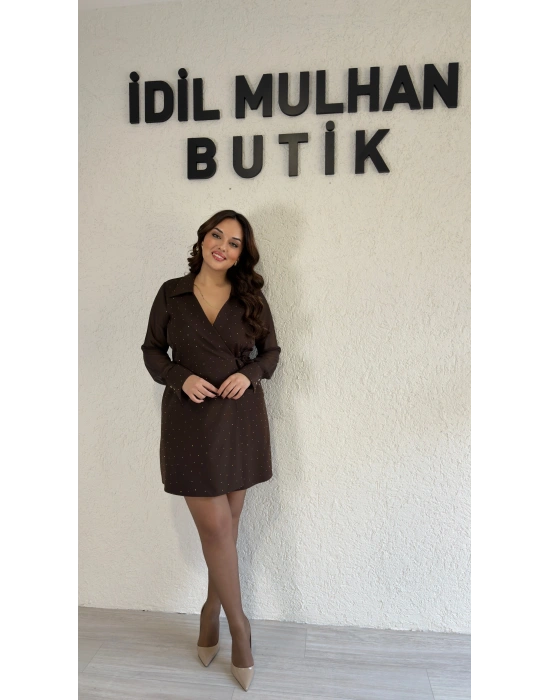 Kahverengi Şifon Kol Taşlı Bağlamalı Elbise
