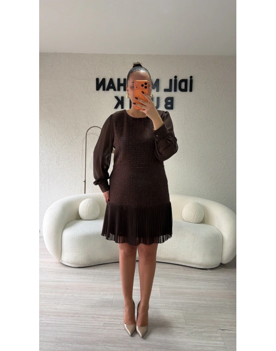 Kahverengi Sim Dokulu Piliseli Elbise