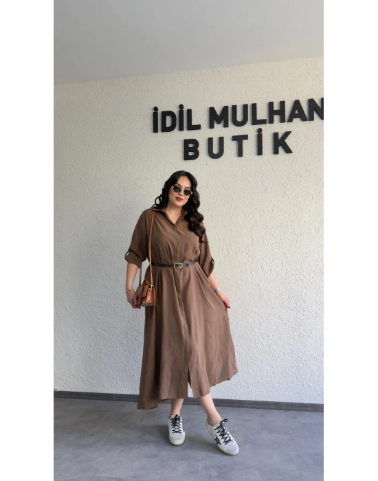Kahverengi Tensel Dokulu Kemerli Elbise