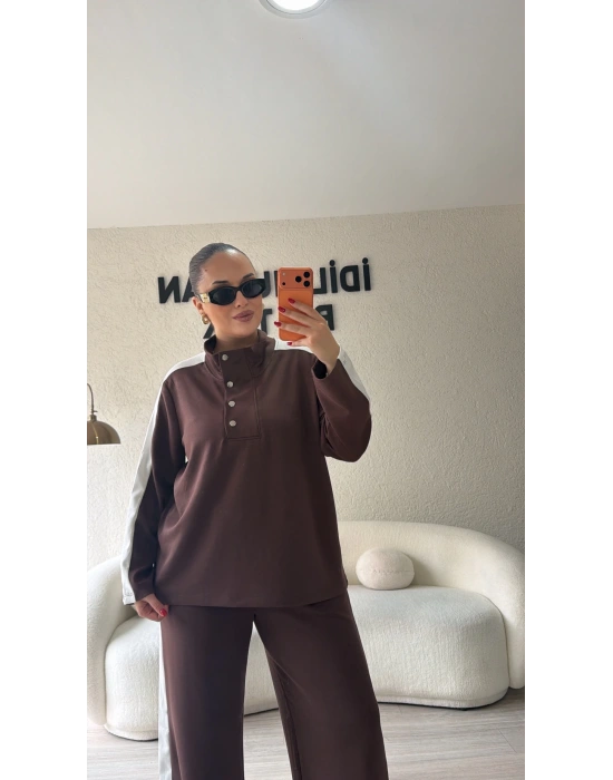 Kahverengi Yaka Düğmeli Çizgili Takım