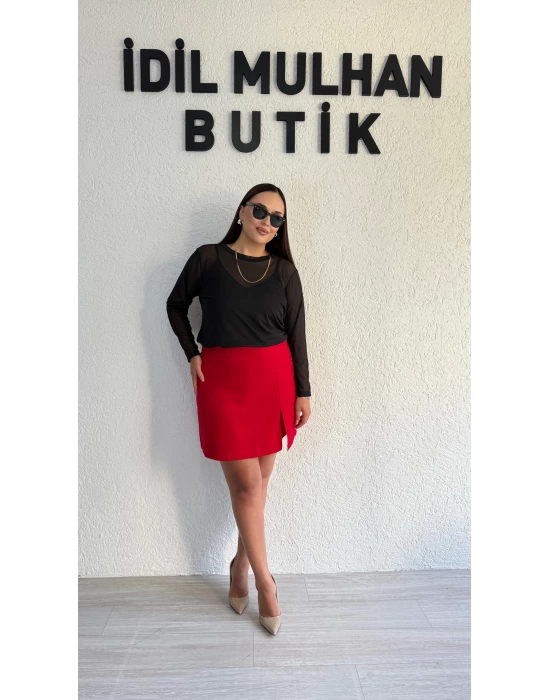 Kırmızı Şort Etek