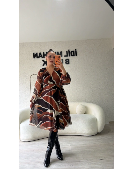 Kruvaze Kahve Desenli Elbise