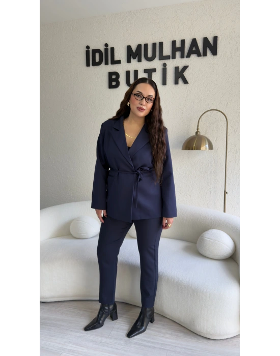 Lacivert Bağlama Detaylı Kruvaze Blazer Takım