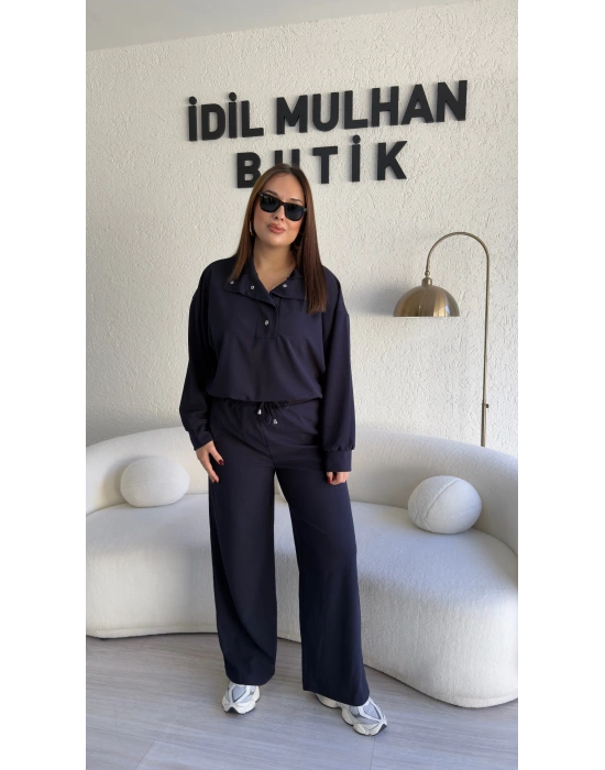 Lacivert Yakası Düğmeli Büyük Beden Takım