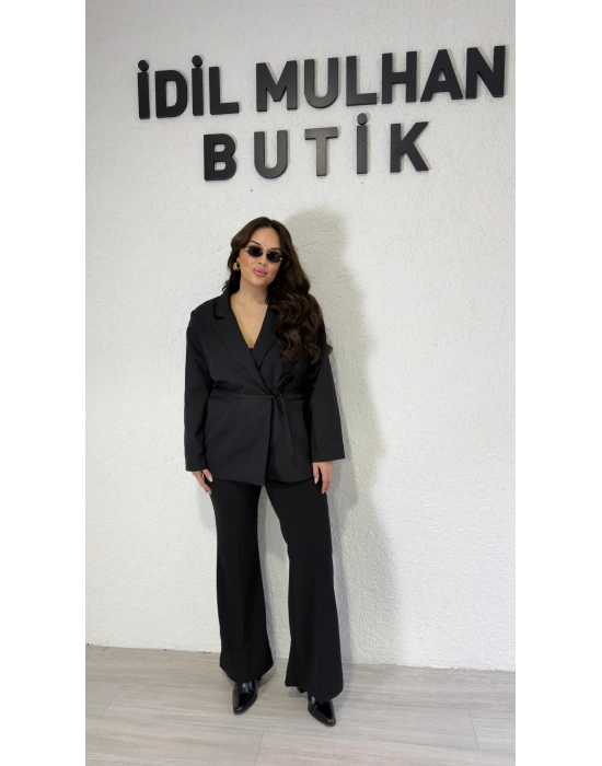 Siyah Bağlama Detaylı Blazer Ceket