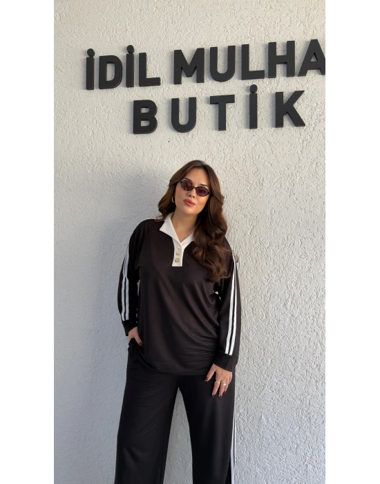 Siyah Beyaz Şeritli Yakası Gold Düğmeli Takım