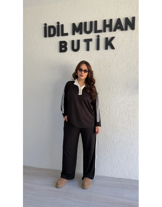 Siyah Beyaz Şeritli Yakası Gold Düğmeli Takım