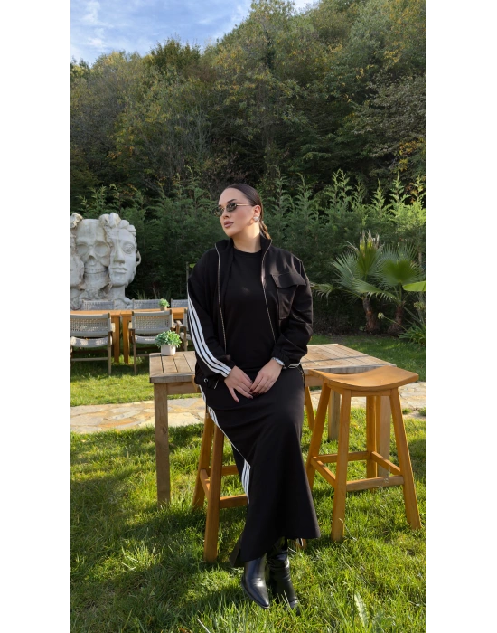 Siyah Ceketli Elbise Takım
