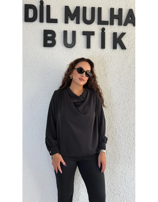 Siyah Degaje Yaka Gold Düğmeli Bluz