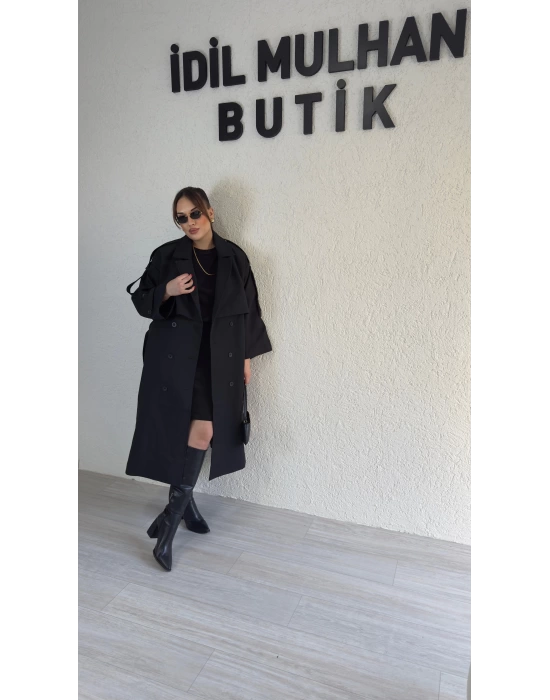 Siyah Düğme Detaylı Trençkot
