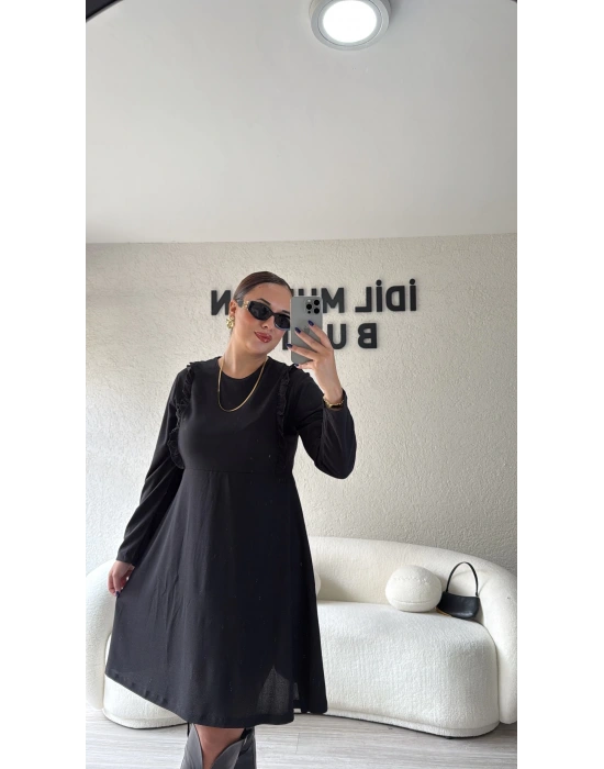 Siyah Fırfırlı Krep Elbise