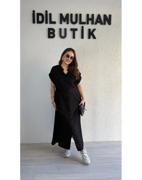 Siyah Hakim Yaka Düğmeli Elbise