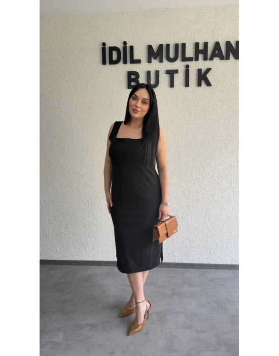 Siyah Kare Yaka Krep Elbise