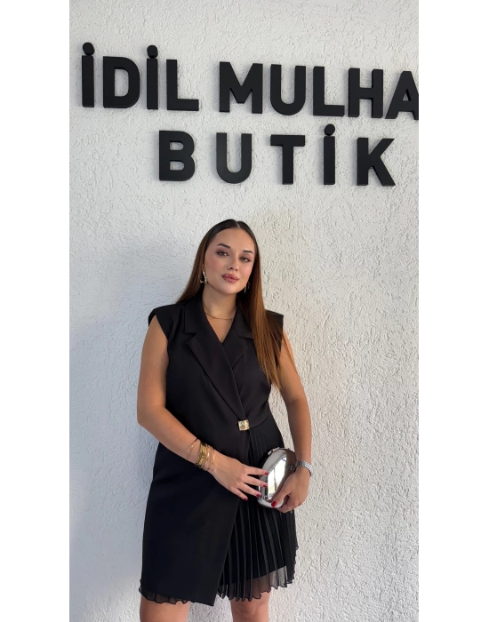 Siyah Kruvaze Yaka Gold Düğme Detaylı Abiye