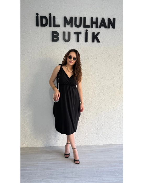 Siyah Omuzdan Bağlamalı Elbise