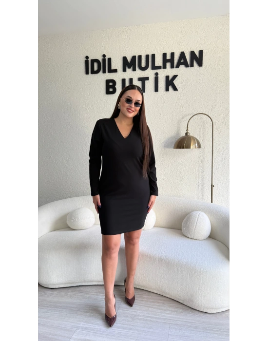 Siyah Omuzları Vatkalı V Yaka Elbise
