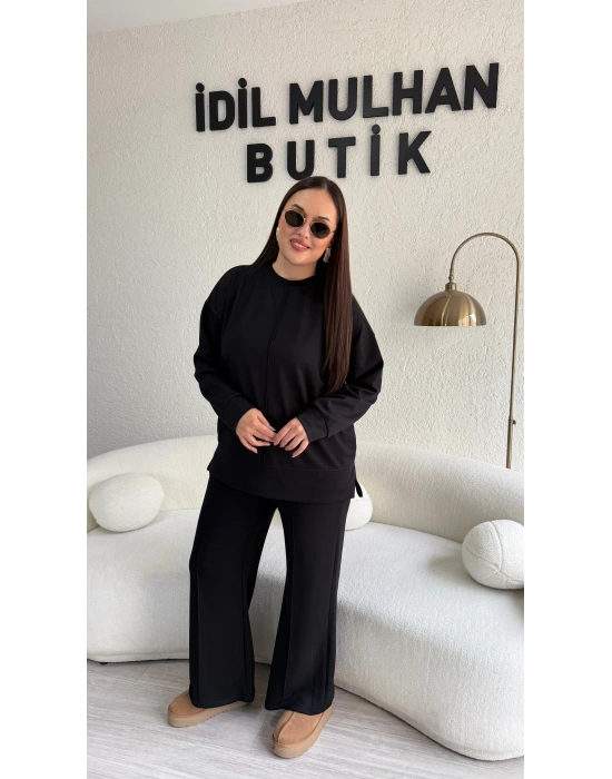 Siyah Önü Çizgi Detaylı Pamuklu Takım