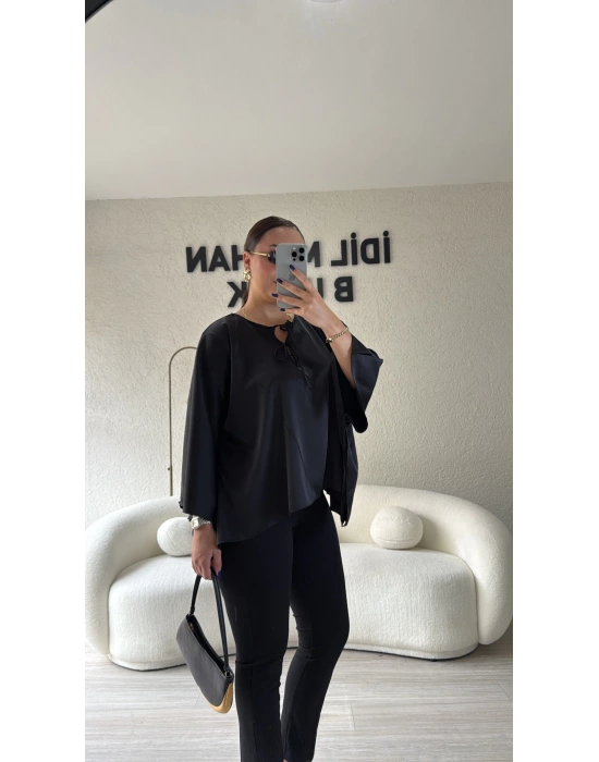 Siyah Saten Yarasa Kol Bluz
