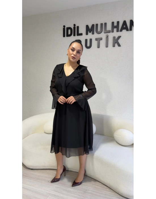 Siyah Şifon Yaka Ve Kol Detaylı Elbise