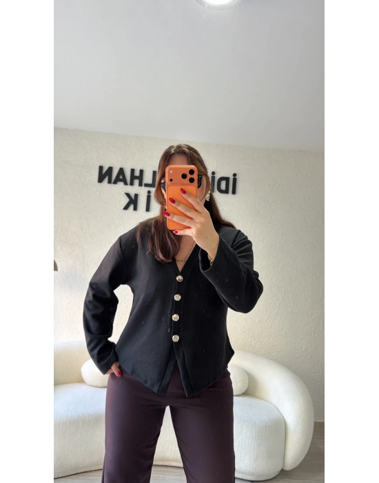 Siyah Silver Düğmeli Triko Hırka