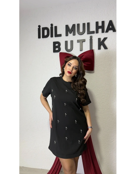 Siyah Taş Detaylı Elbise