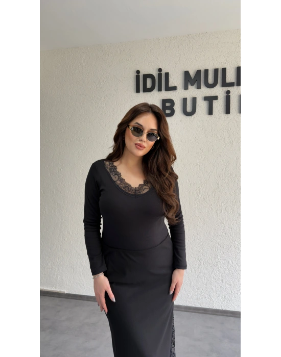 Siyah V Yaka Dantelli Bady