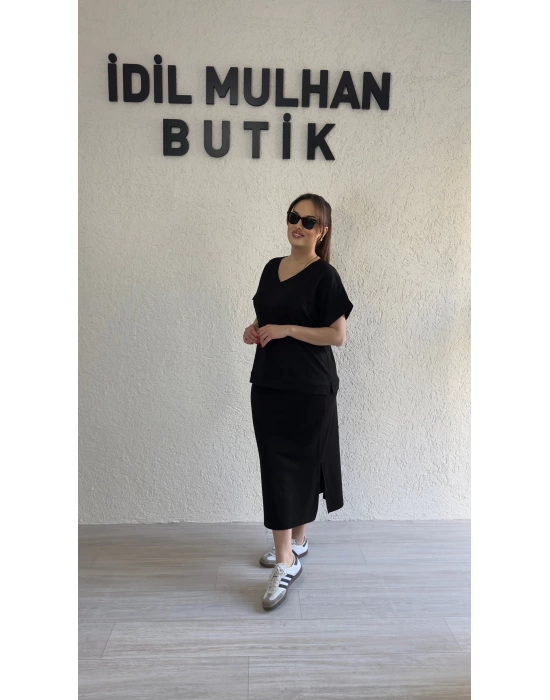 Siyah V Yaka Etekli Takım